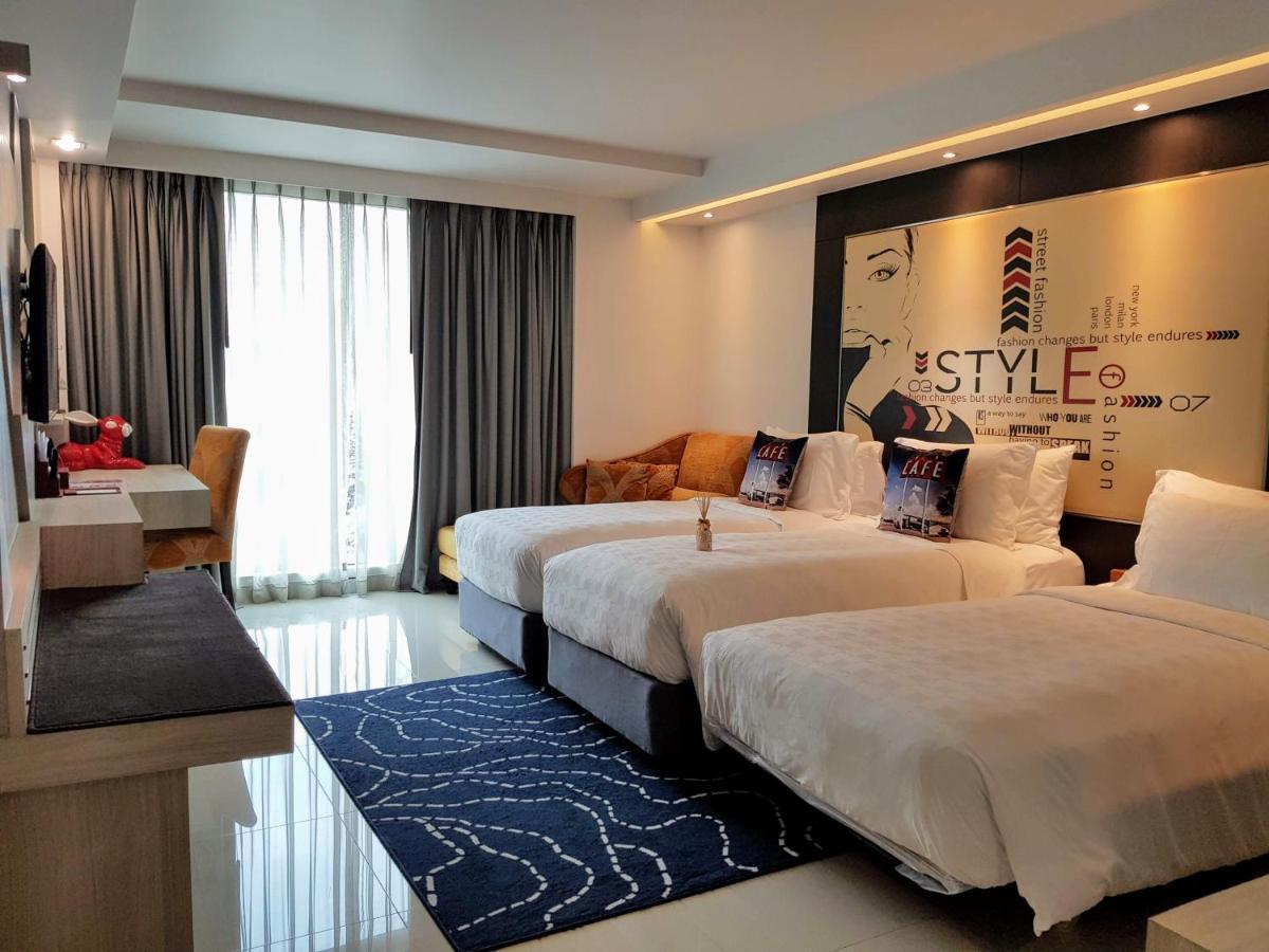 Hotel Clover Asoke - Sha Extra Plus Bangkok Dış mekan fotoğraf